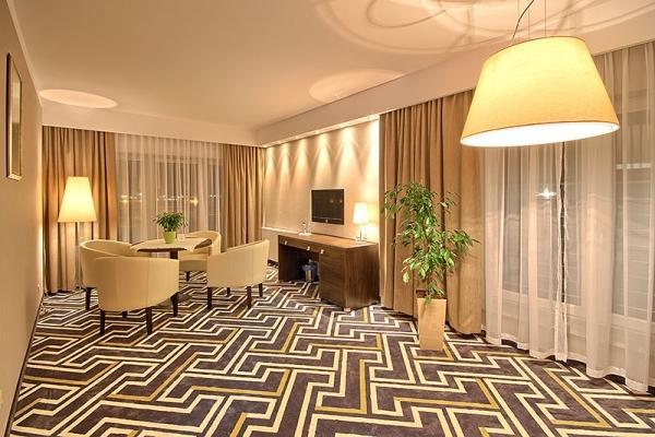 Hotel & Browar Slociak 오폴레 외부 사진